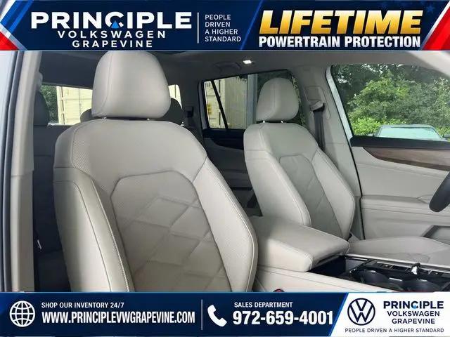 New 2026 Volkswagen Atlas SE with Technology for sale in Grapevine