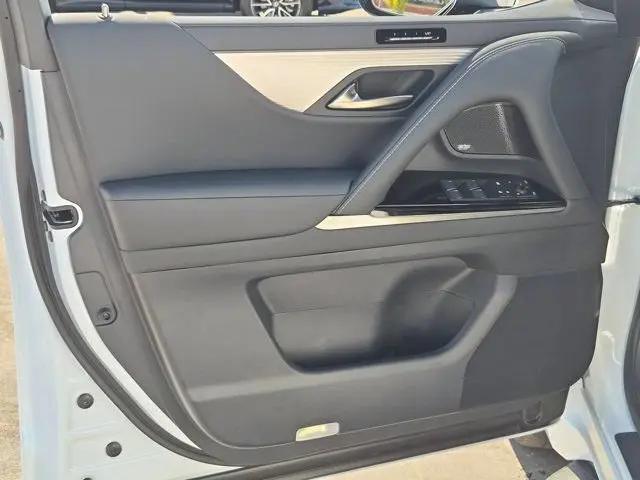 2026 Lexus LX F SPORT Handling