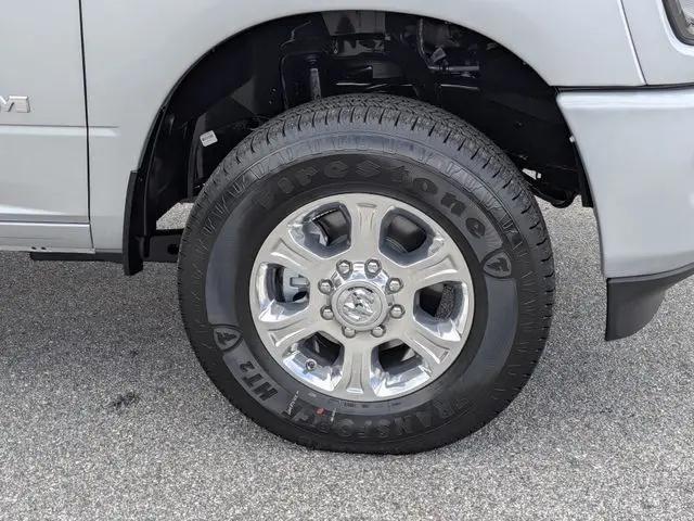 2026 Ram 3500 Big Horn Crew Cab 4x4 64 Box