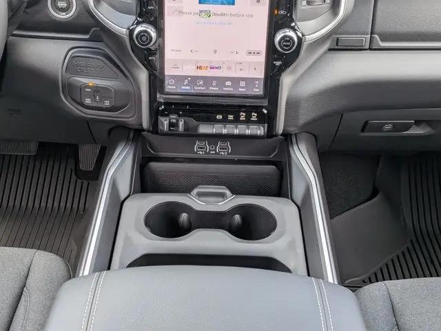 2026 Ram 3500 Big Horn Crew Cab 4x4 64 Box