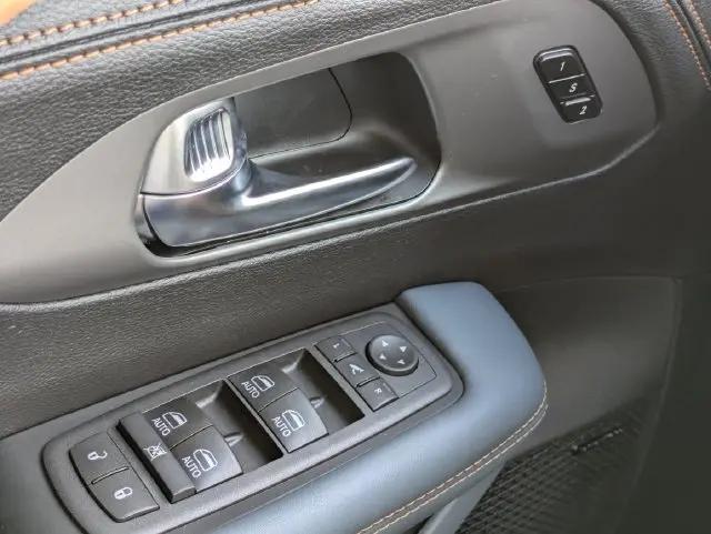 2027 Chrysler Pacifica Pinnacle