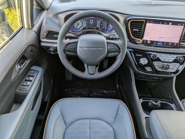 2027 Chrysler Pacifica Pinnacle