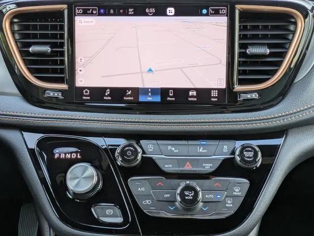 2027 Chrysler Pacifica Pinnacle