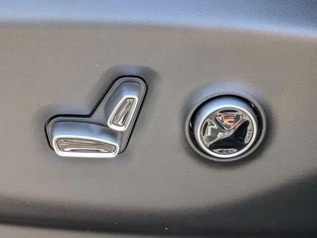 2027 Chrysler Pacifica Pinnacle