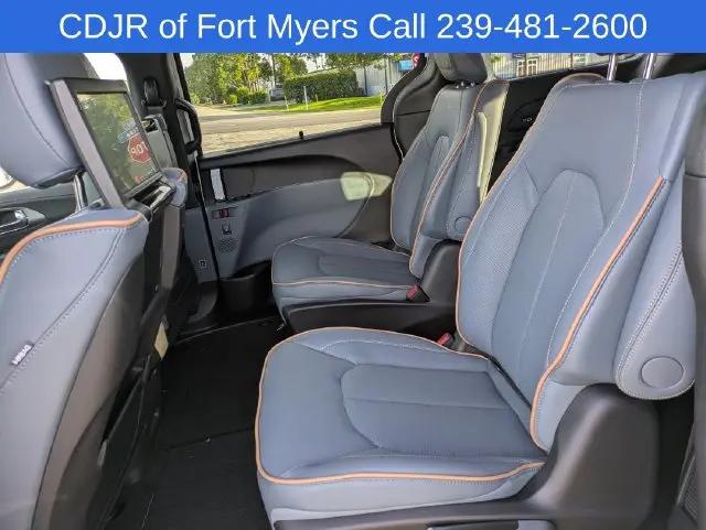 2027 Chrysler Pacifica Pinnacle