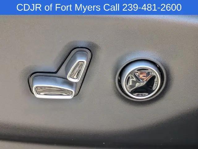 2027 Chrysler Pacifica Pinnacle