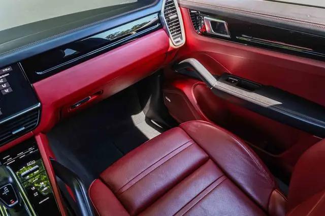2021 Porsche Cayenne Cayenne