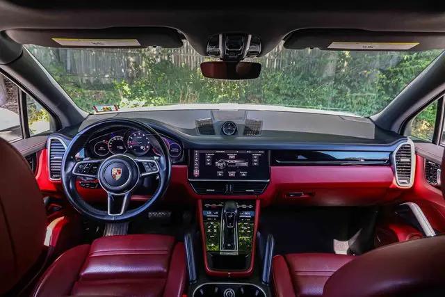2021 Porsche Cayenne Cayenne