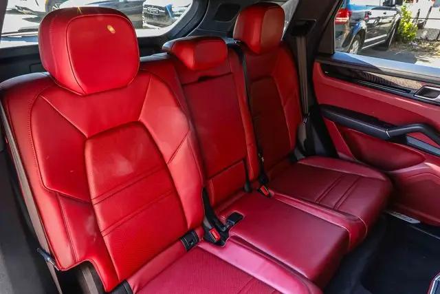 2021 Porsche Cayenne Cayenne