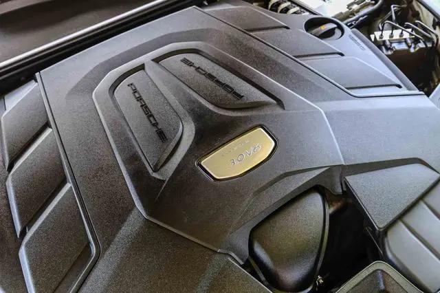 2021 Porsche Cayenne Cayenne