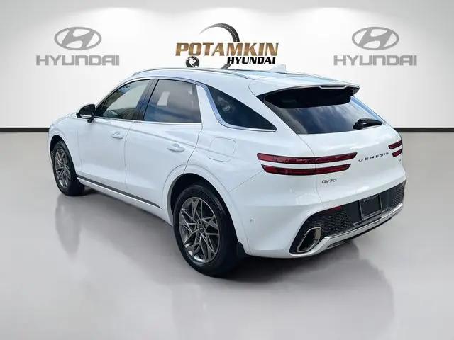 2023 Genesis GV70 2.5T AWD