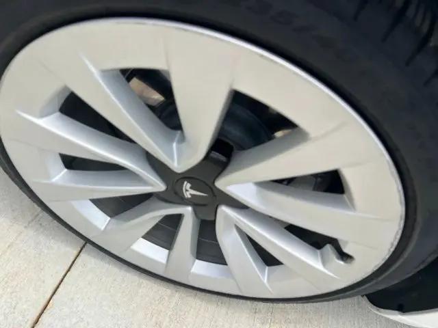 2021 Tesla Model 3 Standard Range Plus Rear-Wheel Drive