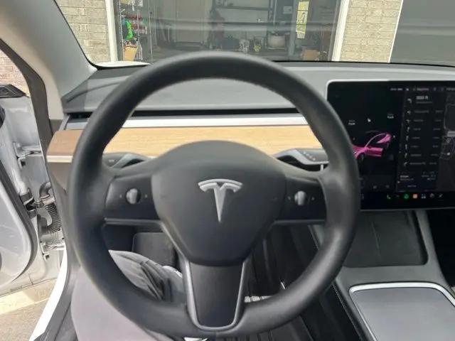 2021 Tesla Model 3 Standard Range Plus Rear-Wheel Drive