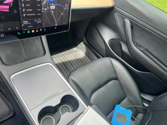 2021 Tesla Model 3 Standard Range Plus Rear-Wheel Drive