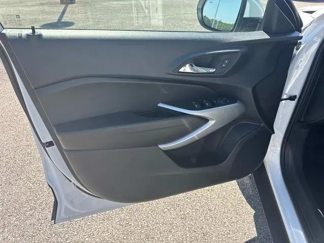 2026 Chevrolet Trax FWD LS