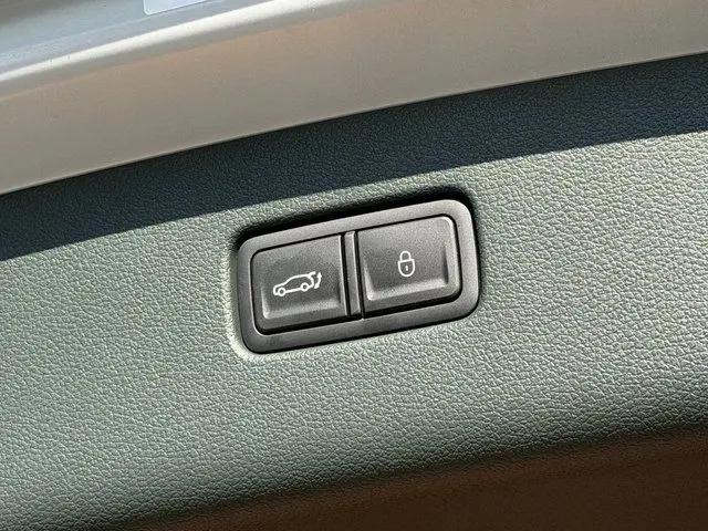 2027 Genesis GV80 2.5T Prestige
