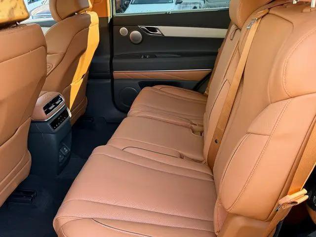 2027 Genesis GV80 2.5T Prestige