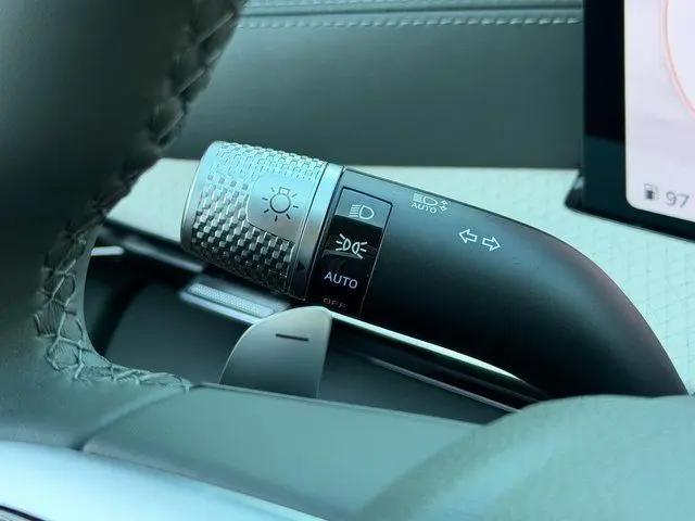 2027 Genesis GV80 2.5T Prestige