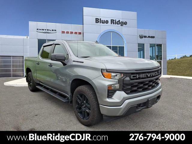 2023 Chevrolet Silverado 1500 4WD Crew Cab Short Bed Custom 2023 Chevrolet Silverado 1500 4WD Crew Cab Short Bed Custom