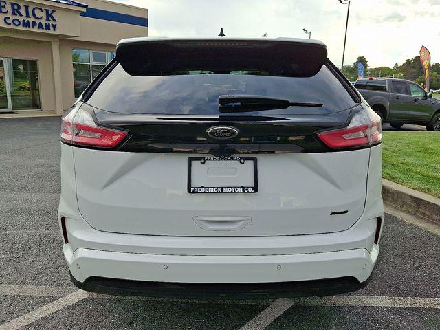 2022 Ford Edge SE