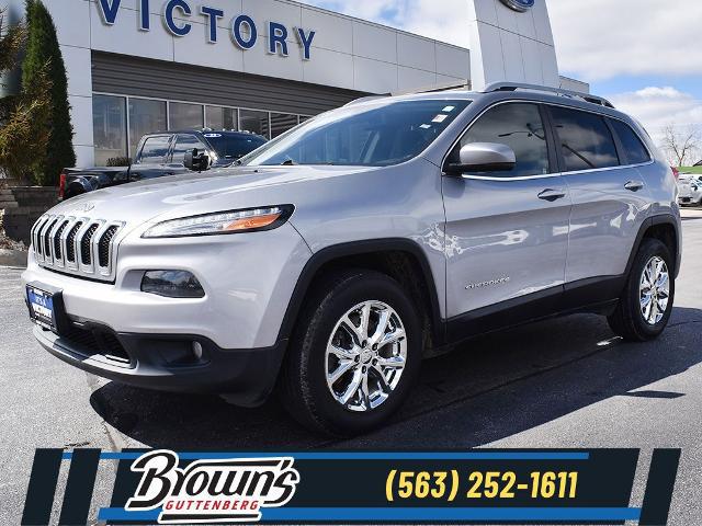 2017 Jeep Cherokee Latitude for sale in Guttenberg, IA