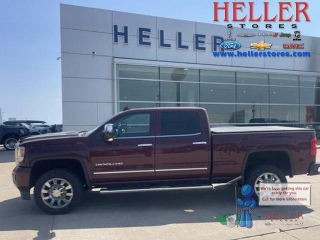 2016 GMC Sierra 2500HD Denali for sale in El Paso, IL