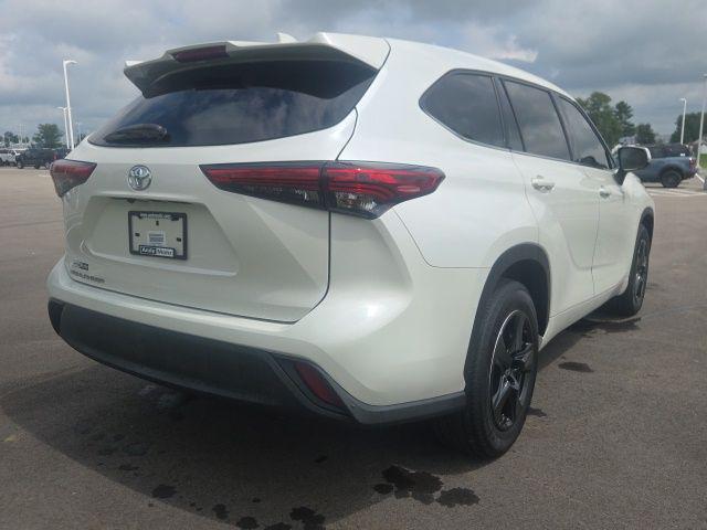 2021 Toyota Highlander L