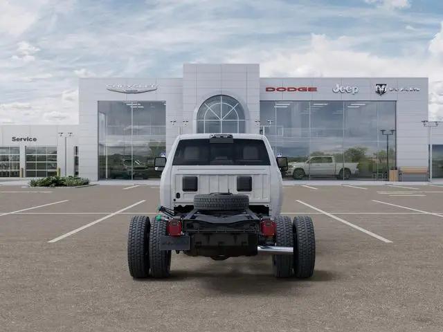 2026 Ram 5500 Tradesman/Big Horn