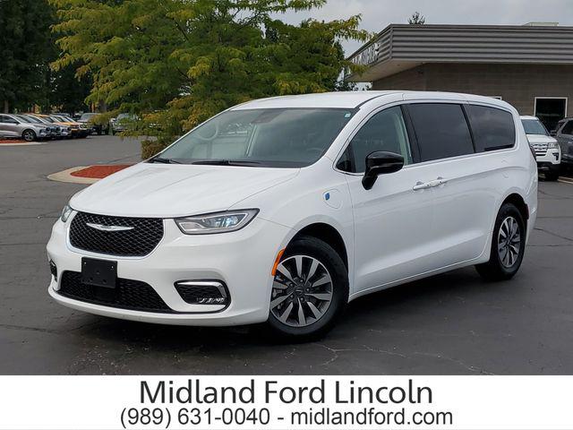 2024 Chrysler Pacifica Hybrid Select for sale in Midland, MI