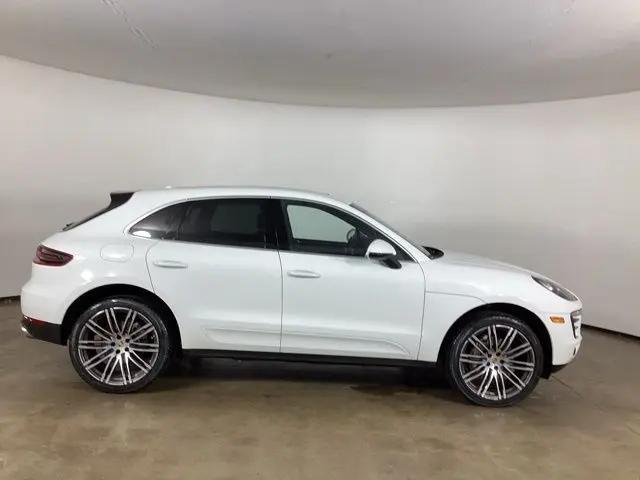 2016 Porsche Macan S