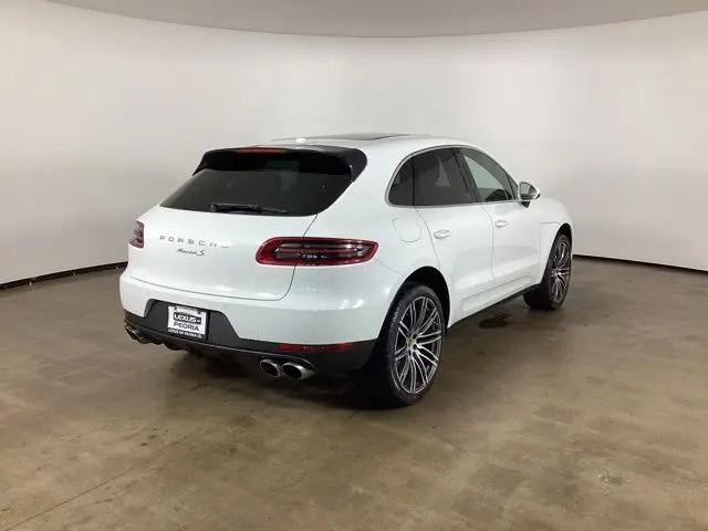 2016 Porsche Macan S
