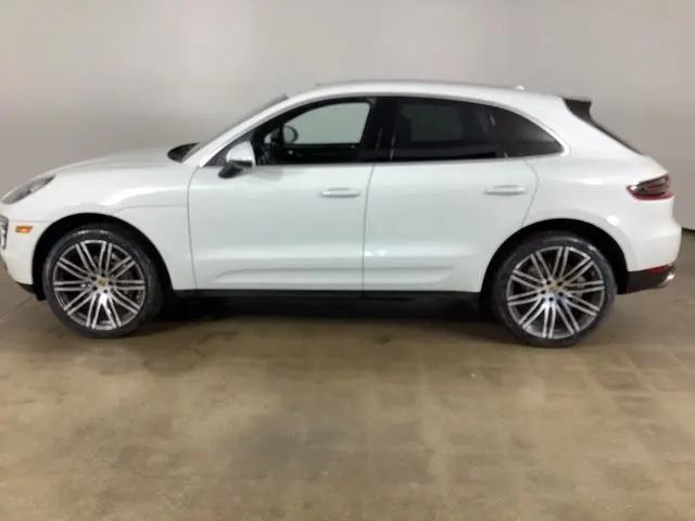 2016 Porsche Macan S