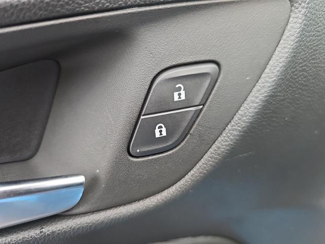 2025 Buick NV Sport Touring FWD