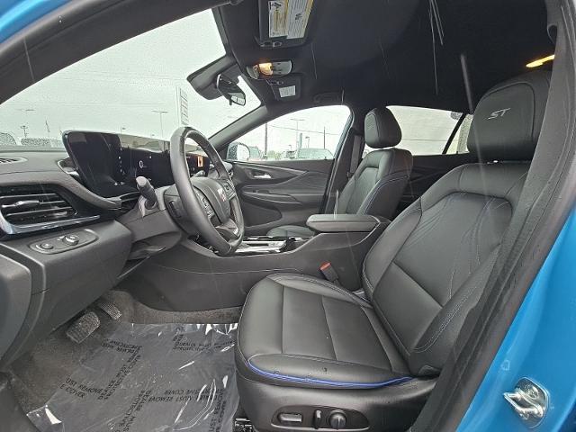2025 Buick NV Sport Touring FWD