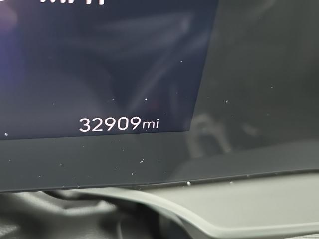 2025 Buick NV Sport Touring FWD