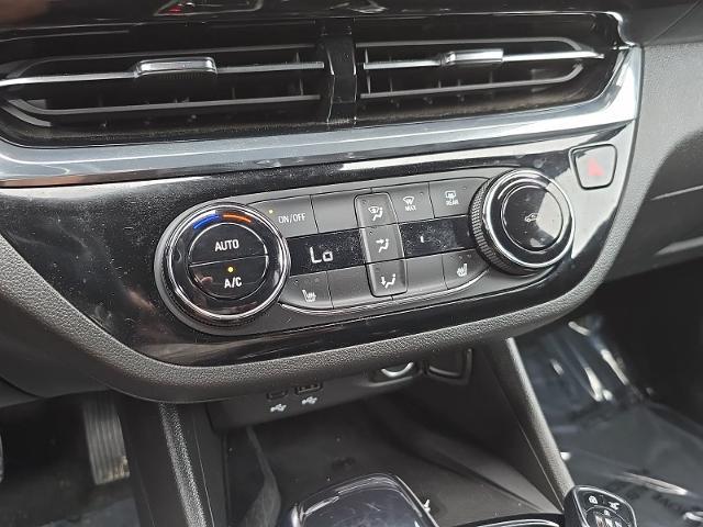 2025 Buick NV Sport Touring FWD