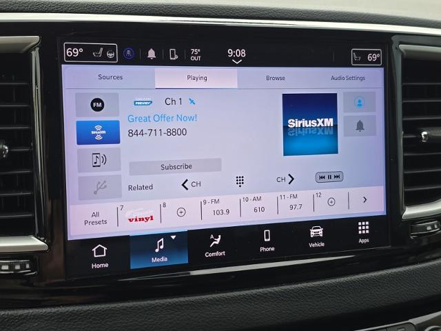 2023 Chrysler Pacifica Touring L