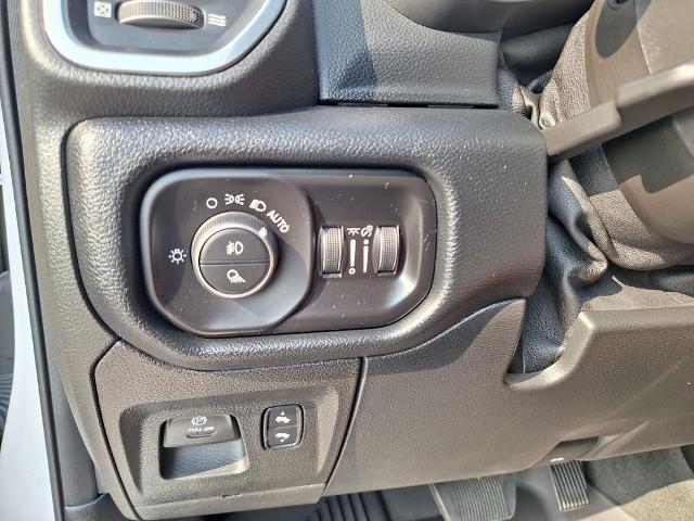 2021 Ram 1500 Laramie Crew Cab 4x4 5'7" Box