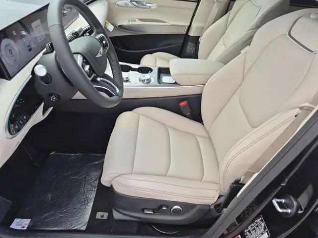 2027 Genesis GV70 2.5T Select