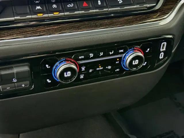 2023 GMC Sierra 1500 4WD Crew Cab Short Box Elevation with 3SB