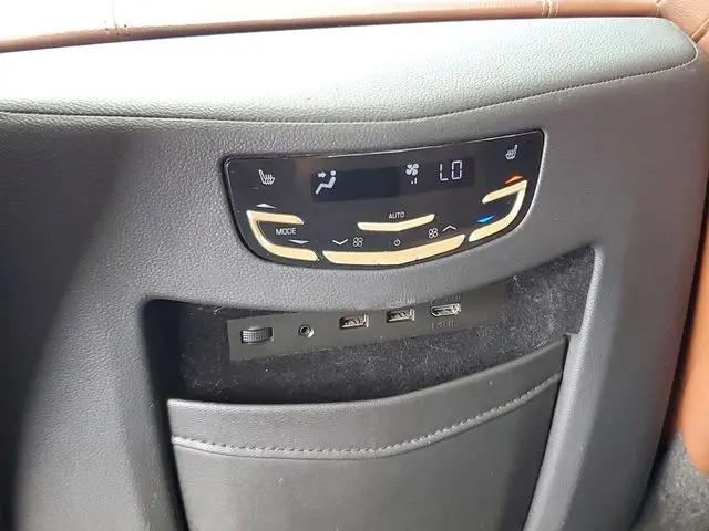 2019 Cadillac Escalade Luxury