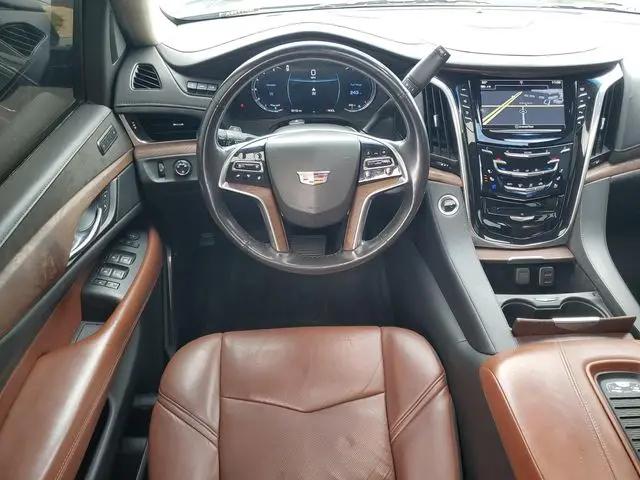 2019 Cadillac Escalade Luxury