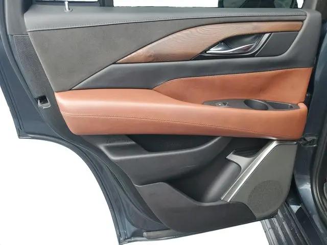 2019 Cadillac Escalade Luxury
