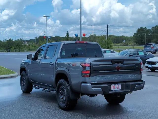 2025 Nissan Frontier Crew Cab PRO-4X 4x4