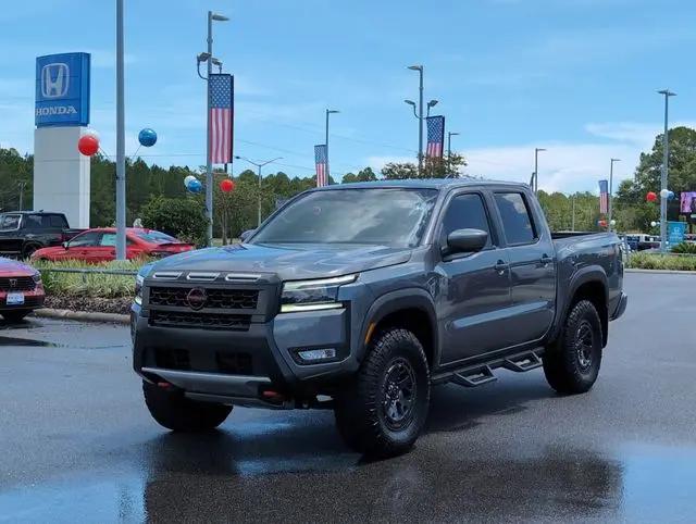 2025 Nissan Frontier Crew Cab PRO-4X 4x4