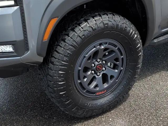 2025 Nissan Frontier Crew Cab PRO-4X 4x4