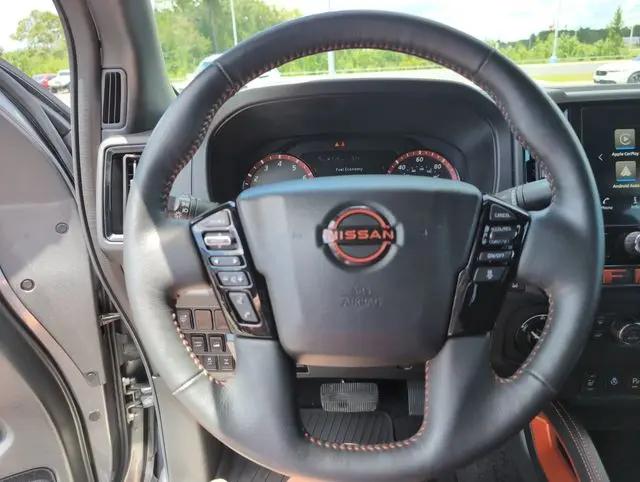 2025 Nissan Frontier Crew Cab PRO-4X 4x4