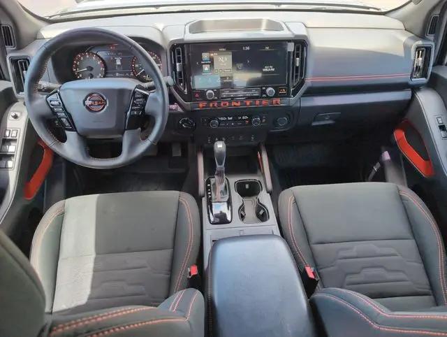 2025 Nissan Frontier Crew Cab PRO-4X 4x4