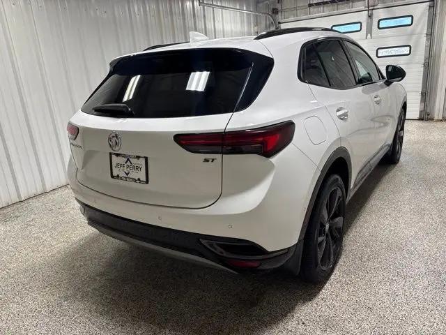 2022 Buick Envision FWD Essence