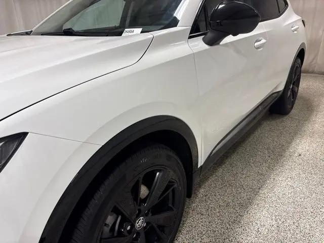 2022 Buick Envision FWD Essence